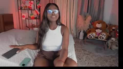 Snapshot of amber_maxwell chatting on 07.06.26 Amber online show from 07.06.26