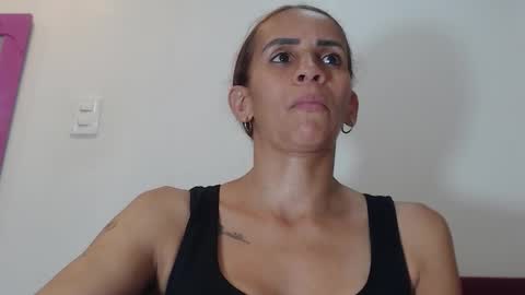 Amber Moore online show from 11.05.25