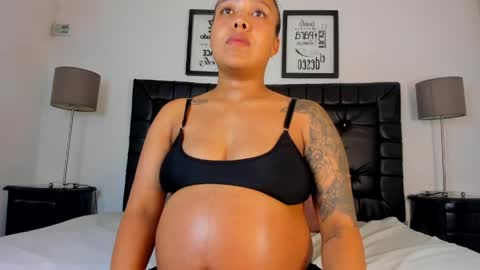 Snapshot of amber_roose75 chatting on 05.28.26 julieta online show from 05.28.26