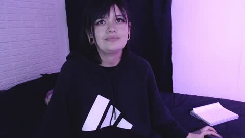 Snapshot of amber_rouss chatting on 12.10.24 ROUSS online show from 12.10.24