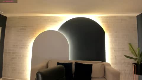 Amber Fox online show from 11.27.25