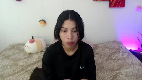 Amber Jeong online show from 12.01.24
