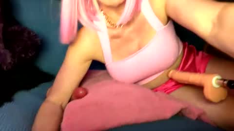 Snapshot of amberloves2write chatting on 03.11.25 Amberloves2write aka AmberMyBelle online show from 03.11.25