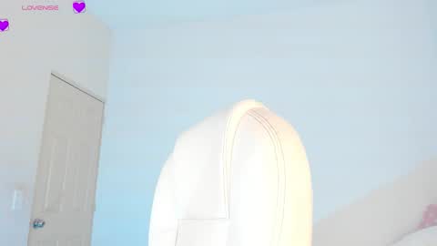 Amber online show from 10.25.25