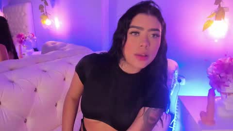 Snapshot of amberr_rousse chatting on 09.13.25 MISS AMBERR online show from 09.13.25