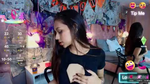 Snapshot of ambersweet_ls chatting on 10.22.25 amber online show from 10.22.25
