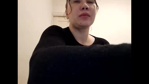 Snapshot of ambika_beauty chatting on 12.13.25 Ambika beauty online show from 12.13.25