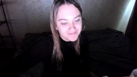 Snapshot of ambrosia__ chatting on 10.19.25 ambrosia__ online show from 10.19.25