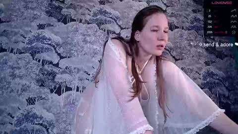 Snapshot of ambrosia_nectar chatting on 04.23.26 25 WEEK Princess Linnea online show from 04.23.26