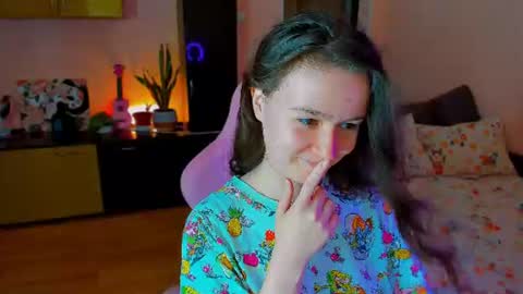 Eileen online show from 08.08.26
