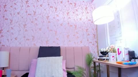 Amelia Adams online show from 11.26.25