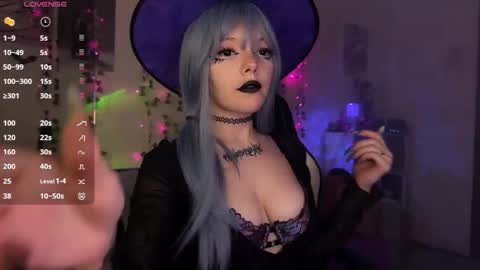 Snapshot of amelia_aley_ chatting on 10.18.25 Amelia Aley  online show from 10.18.25