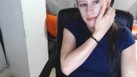 Snapshot of amelia_bella chatting on 06.06.26 amelia online show from 06.06.26