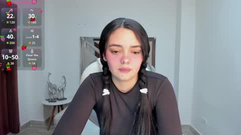 Snapshot of amelia_cheerry chatting on 10.01.25 amelia online show from 10.01.25