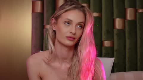 Amelia online show from 01.16.25