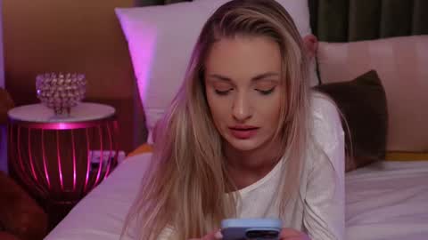 Amelia online show from 02.21.25