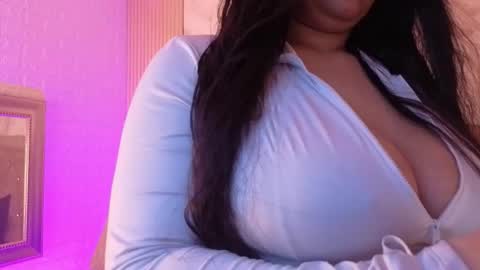 AMELIA CASTELL  online show from 03.26.26