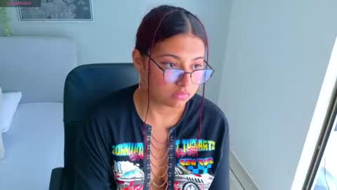 Snapshot of amelialaurent_ chatting on 07.09.26 amelialaurent_ online show from 07.09.26
