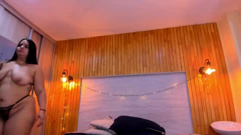 Daniela online show from 12.31.24