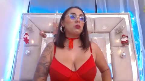 Chloe online show from 12.04.24