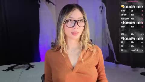 Snapshot of amelieaxie chatting on 11.01.25 Isabella online show from 11.01.25