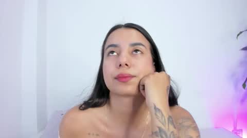 Amelie  online show from 11.26.25