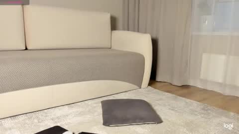 Snapshot of amelinalove chatting on 10.17.25 Amelina Love online show from 10.17.25