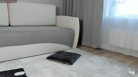 Amelina Love online show from 02.06.26