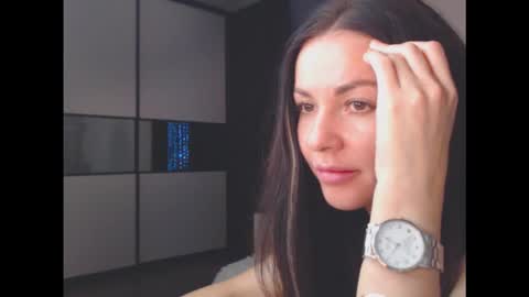 amelinamersi online show from 11.11.25