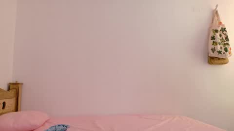 Snapshot of amely_sweetheat chatting on 05.29.26 Amely online show from 05.29.26