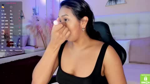 Snapshot of amelyamann chatting on 03.10.25          online show from 03.10.25