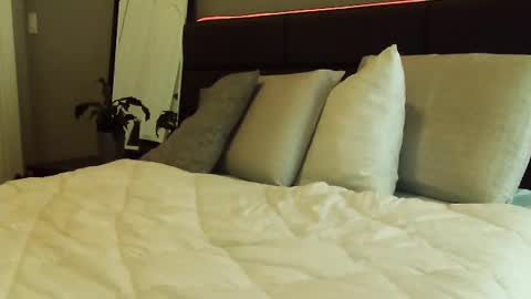 HOT white  naughty leo  xxx online show from 02.07.25