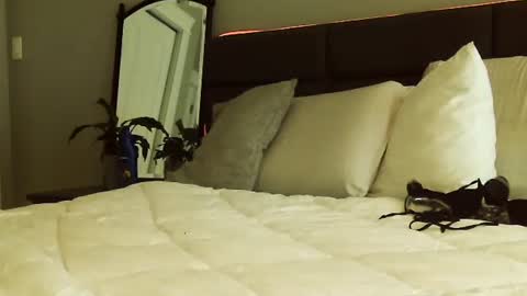 HOT white  naughty leo  xxx online show from 02.08.25