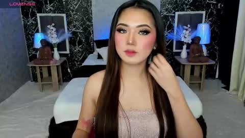 Claire online show from 09.22.25