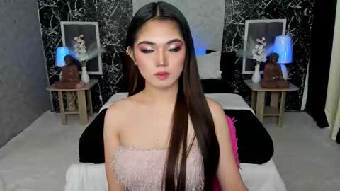 Claire online show from 10.13.25