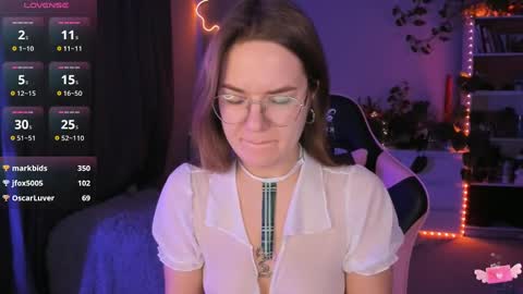 Snapshot of ami_amour_ chatting on 12.16.24 Hi-hi I am Kate welcome to my sexy room online show from 12.16.24