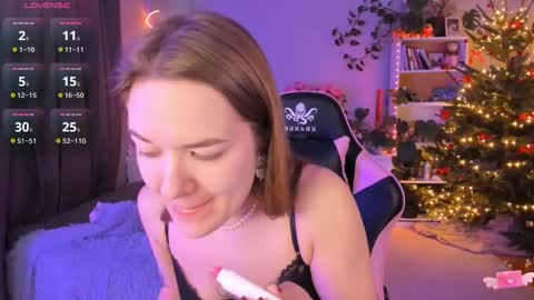 Snapshot of ami_amour_ chatting on 12.26.24 Hi-hi I am Kate welcome to my sexy room online show from 12.26.24