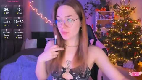 Snapshot of ami_amour_ chatting on 01.12.25 Hi-hi I am Kate welcome to my sexy room online show from 01.12.25