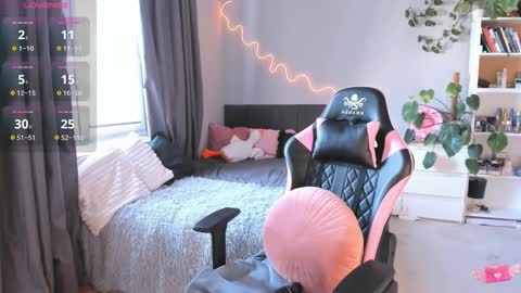 Snapshot of ami_amour_ chatting on 03.04.25 Hi-hi I am Kate welcome to my sexy room online show from 03.04.25