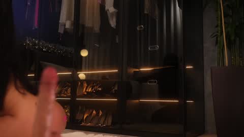 Ami online show from 12.25.24