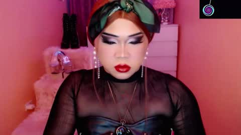 Queen Mireska online show from 01.10.26