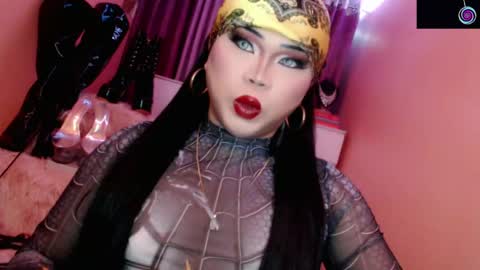 Queen Mireska online show from 04.23.26