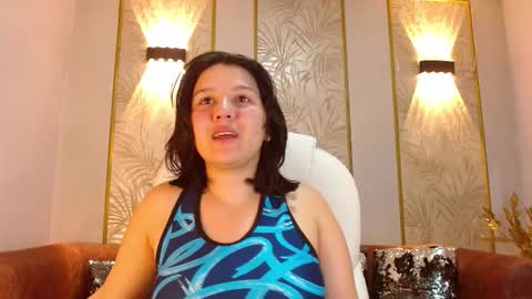 Snapshot of amie_gh chatting on 10.21.25 Amie  online show from 10.21.25