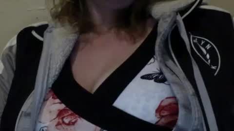 amileamariestar online show from 12.24.24