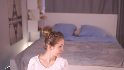 Emily online show from 11.23.25