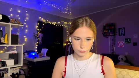 Amily online show from 04.18.26