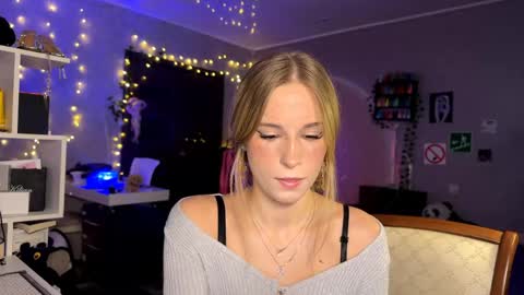 Amily online show from 04.19.26