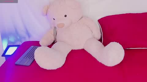 amira_princesswc online show from 04.19.26