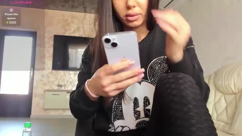 Amirarossee online show from 02.23.25