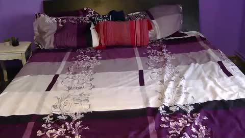 Snapshot of amirasuna chatting on 02.24.25 AmiraSuna online show from 02.24.25